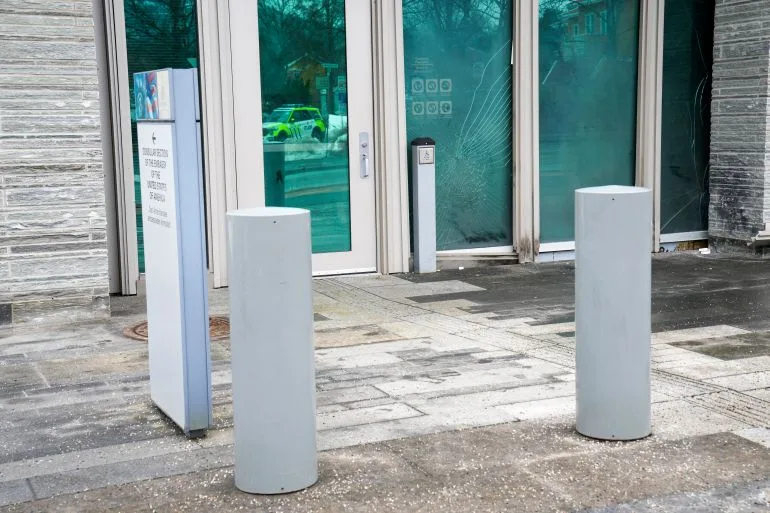 Вибух у посольстві США в Осло: поліція підозрює терористичний акт