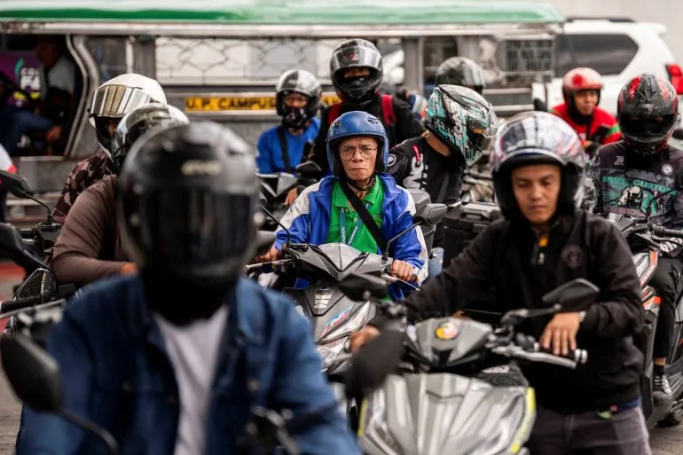 Crise énergétique en Asie du Sud-Est : les pays limitent les voyages et ferment les bureaux