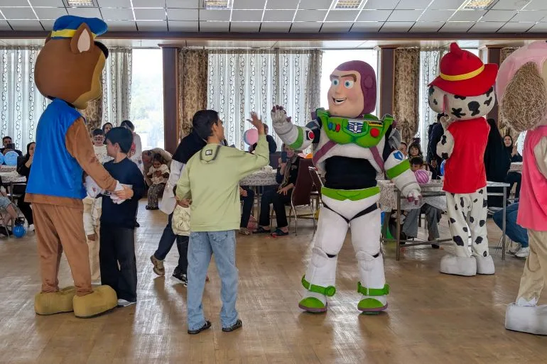 Надія та посмішки в Тегерані: як медичний центр підтримує дітей під час війни