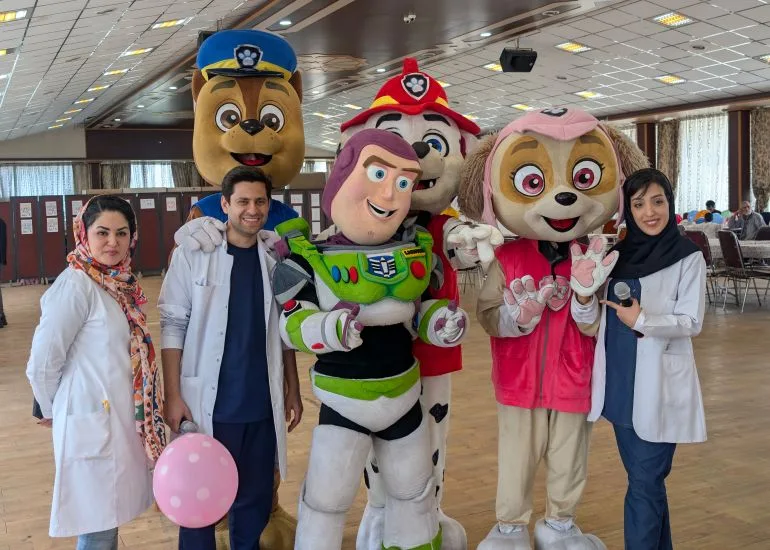 Надія та посмішки в Тегерані: як медичний центр підтримує дітей під час війни