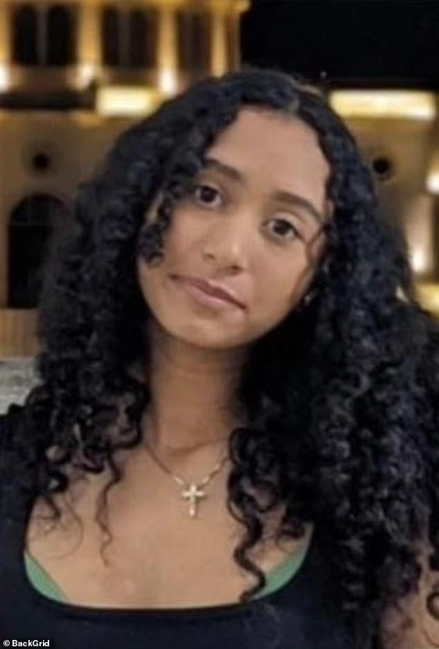 Prosecutors charge singer D4vd with first-degree murder for killing teen girlfriend.