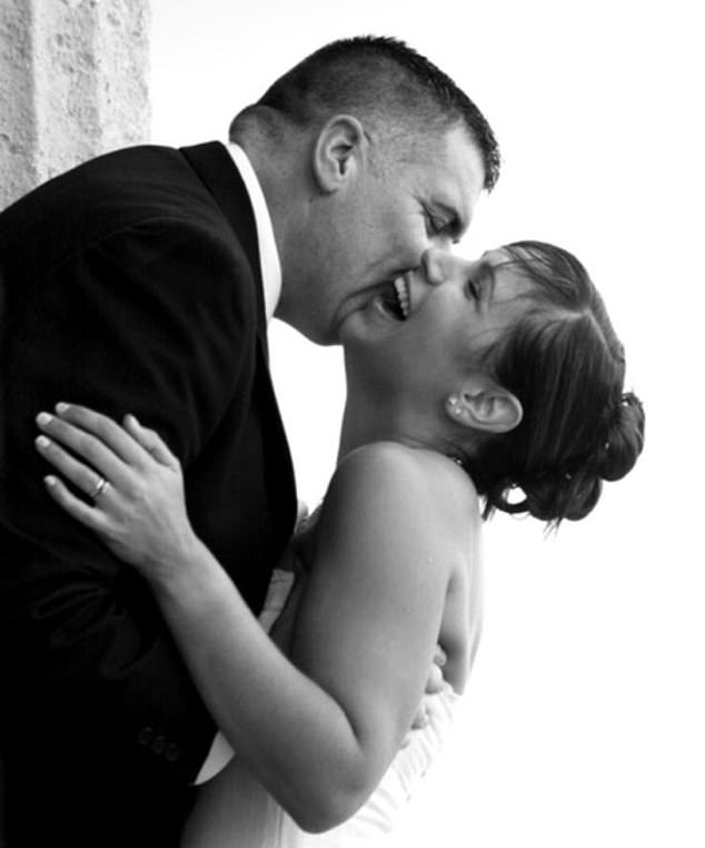 Carpenter Dave Gowler returns from Love Island to face wife's aggressive breast cancer.
