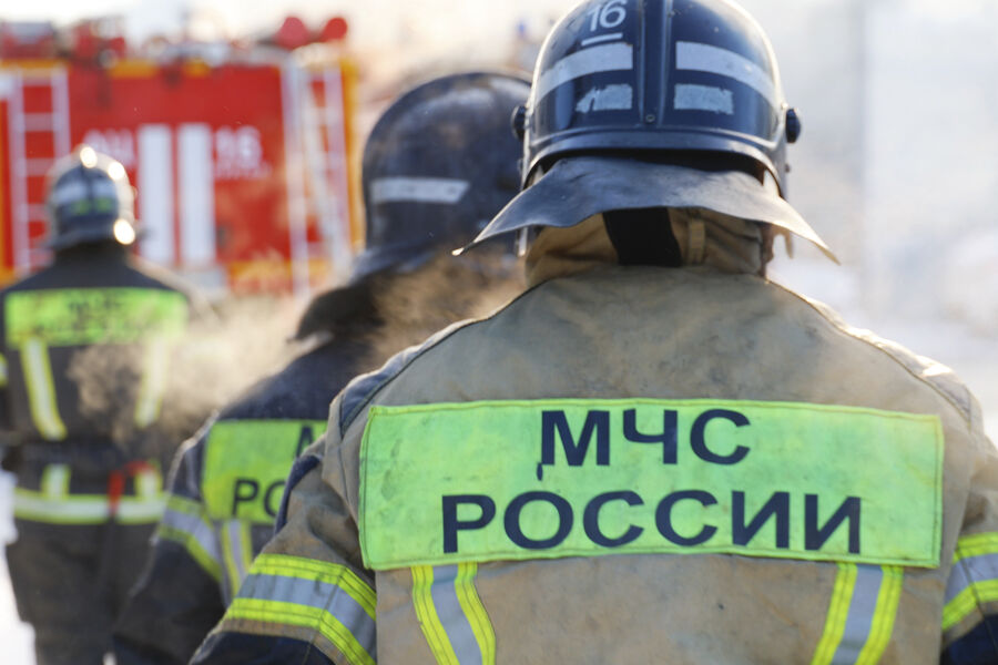 159 рятувальників повністю ліквідували пожежу на НПЗ в Ільському