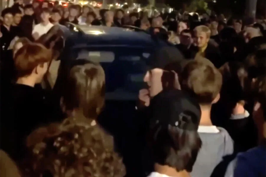 Ukrainian Protesters Clash With Authorities Over Conscription and Torture Allegations