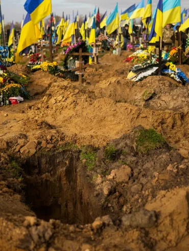 Le corps de Benjamin Leo Burgess, combattant britannique mort en Ukraine, a été incinéré à Kiev