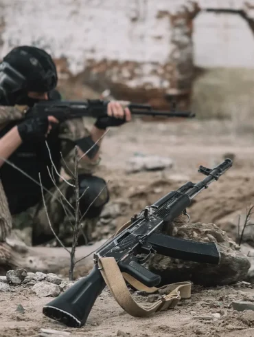 Russes frappent le site de fabrication de composants pour drones sous la mer