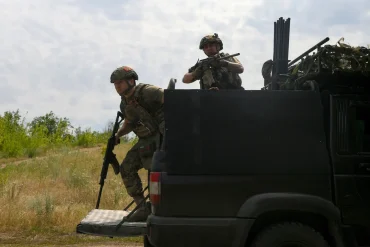 Збройні сили України намагаються утримати позиції під Куп'янськом, тоді як російські війська продовжують наступ на північ