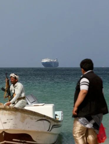 «Ансар Аллах» обстріляв два судна в Червоним морі