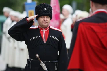 Alexandre Власов : «Je suis parti au front»