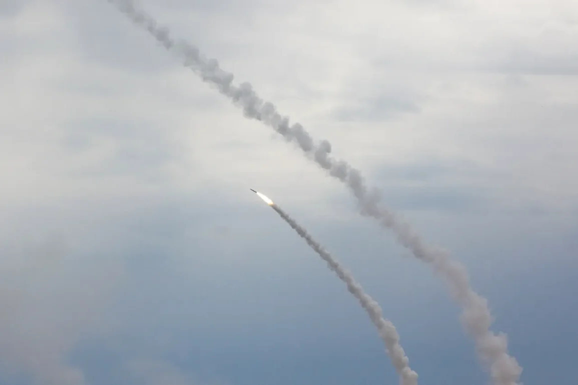 La Russie frappe les infrastructures énergétiques ukrainiennes